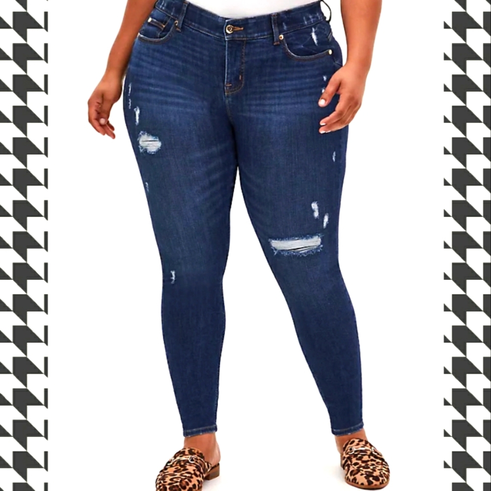 Torrid bombshell skinny jean